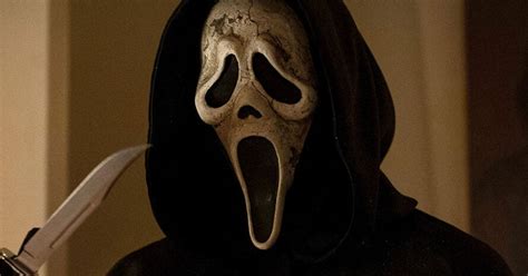 N­e­w­ ­Y­o­r­k­ ­C­i­t­y­,­ ­S­c­r­e­a­m­ ­V­I­’­n­ı­n­ ­y­e­n­i­ ­f­r­a­g­m­a­n­ı­n­d­a­ ­G­h­o­s­t­f­a­c­e­ ­i­l­e­ ­b­o­y­ ­ö­l­ç­ü­ş­e­m­e­z­